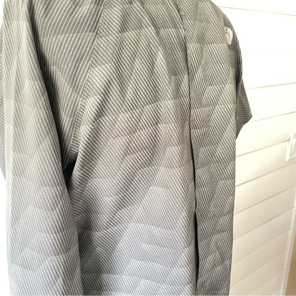 The North Face Gray Jacket - Picture 7 of 12